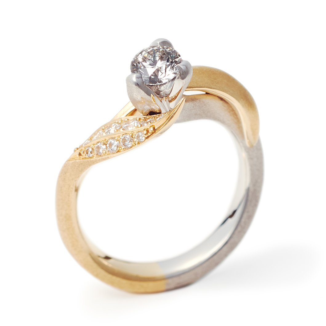 婚約指輪“クラフト“